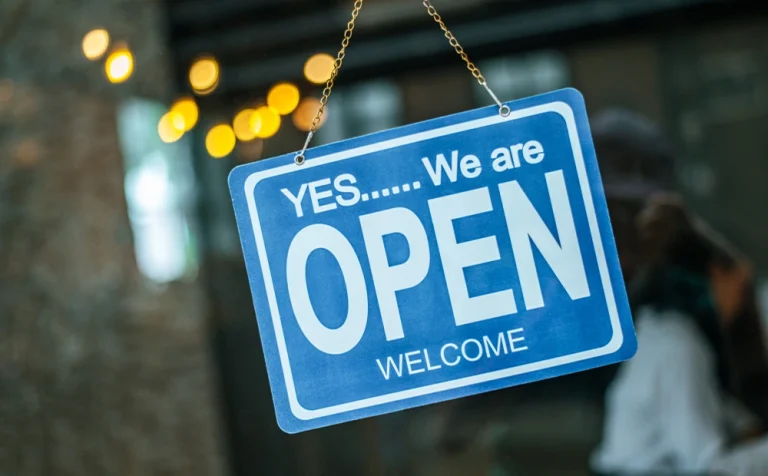 How To Choose The Right Signage Solution?