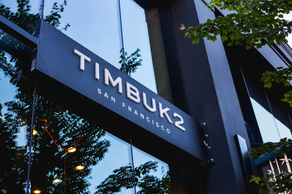 High-quality dimensional metal lettering for professional outdoor business signs Houston.